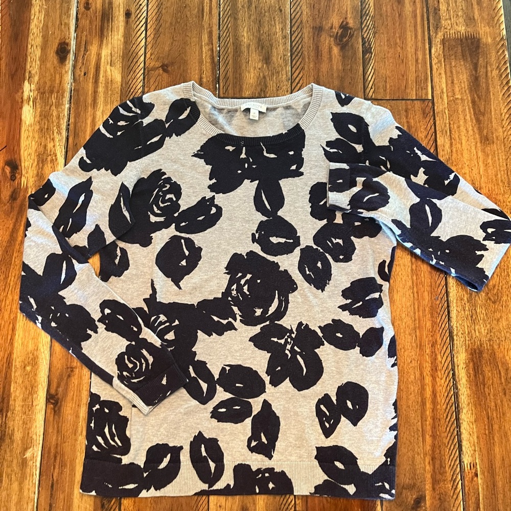 Women’s size Petite sweater